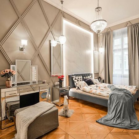Dali Wenceslas Square Apartment Prague Luaran gambar