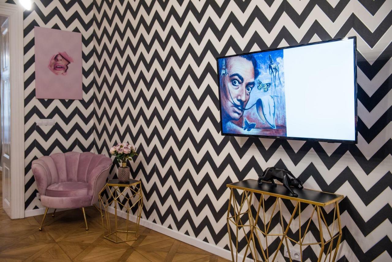 Dali Wenceslas Square Apartment Prague Luaran gambar