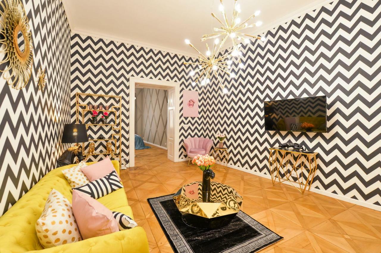 Dali Wenceslas Square Apartment Prague Luaran gambar