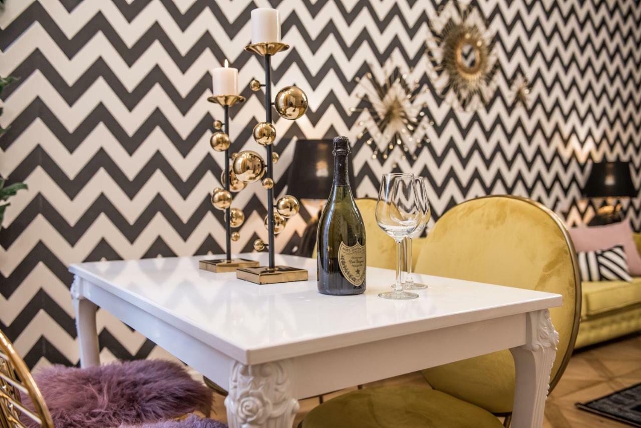 Dali Wenceslas Square Apartment Prague Luaran gambar