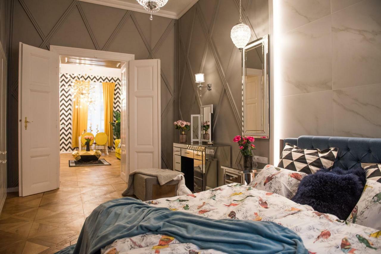 Dali Wenceslas Square Apartment Prague Luaran gambar