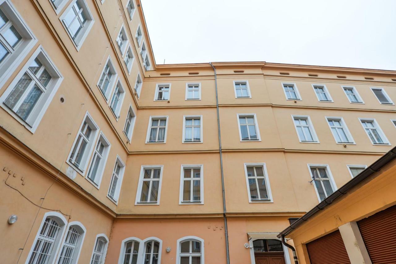 Dali Wenceslas Square Apartment Prague Luaran gambar